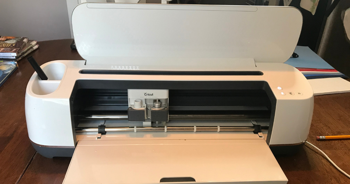 Cricut Maker ready to create the CTMH Stars and Stripes Scrapbook design